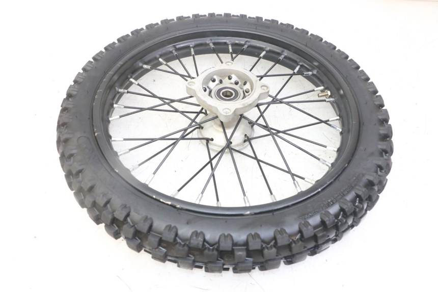 photo de LLANTA DELANTERA Y NEUMÁTICO APOLLO RXF 125 - Zoom estado de uso