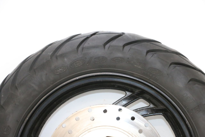 photo de LLANTA DELANTERA Y NEUMÁTICO JM MOTORS SANTANA 50 (2014 - 2023) - Zoom sobre los componentes