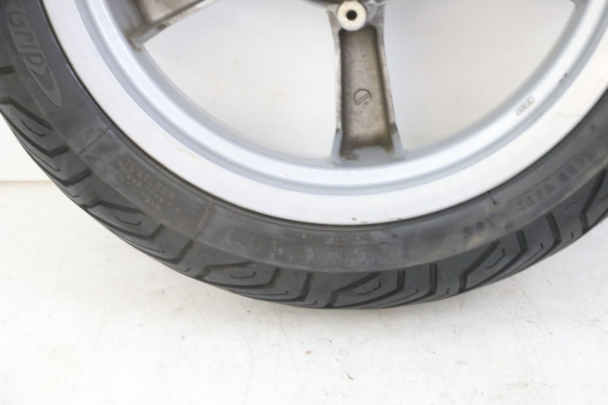 photo de LLANTA DELANTERA Y NEUMÁTICO PEUGEOT SATELIS 125 (2013 - 2018) - Recambio usado revisado