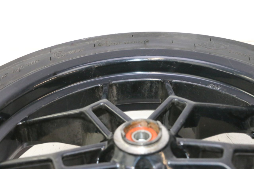 photo de LLANTA DELANTERA Y NEUMÁTICO APRILIA SR 2T 50 (2012 - 2017) - Detalles de los puntos de fijación