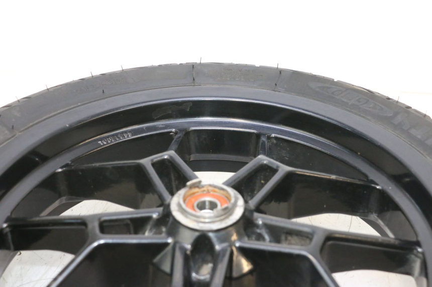 photo de LLANTA DELANTERA Y NEUMÁTICO APRILIA SR MOTARD 50 (2012 - 2018) - Detalles de los puntos de fijación