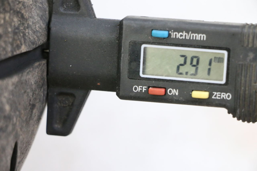 photo de LLANTA DELANTERA Y NEUMÁTICO HONDA ST PAN EUROPEAN 1300 (2002 - 2013) - Detalle de la pieza