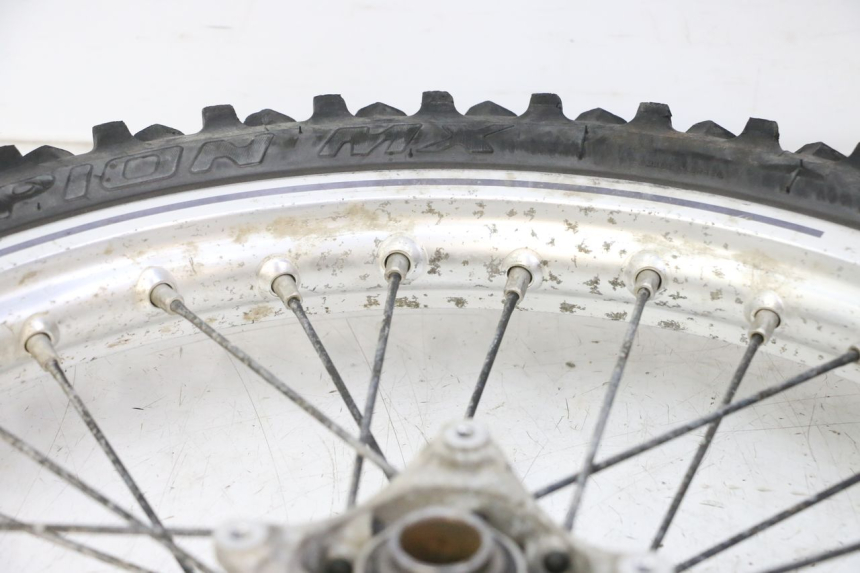 photo de LLANTA DELANTERA Y NEUMÁTICO KTM SX 85 (2013 - 2017) - Detalles de los puntos de fijación