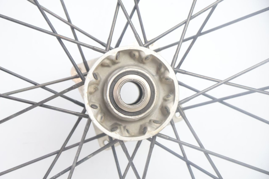 photo de LLANTA DELANTERA Y NEUMÁTICO KTM SX 85 (2018 - 2024) - Otra perspectiva