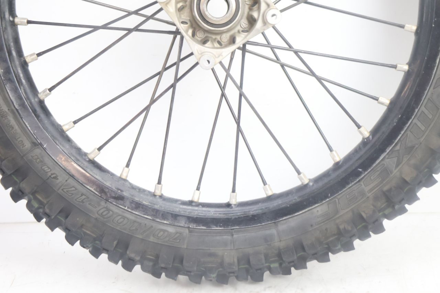 photo de LLANTA DELANTERA Y NEUMÁTICO KTM SX 85 (2018 - 2024) - Detalles de los puntos de fijación