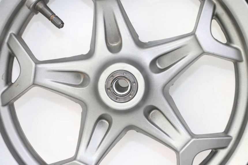 photo de LLANTA DELANTERA Y NEUMÁTICO APRILIA SXR 50 (2021 - 2023) - Recambio usado revisado