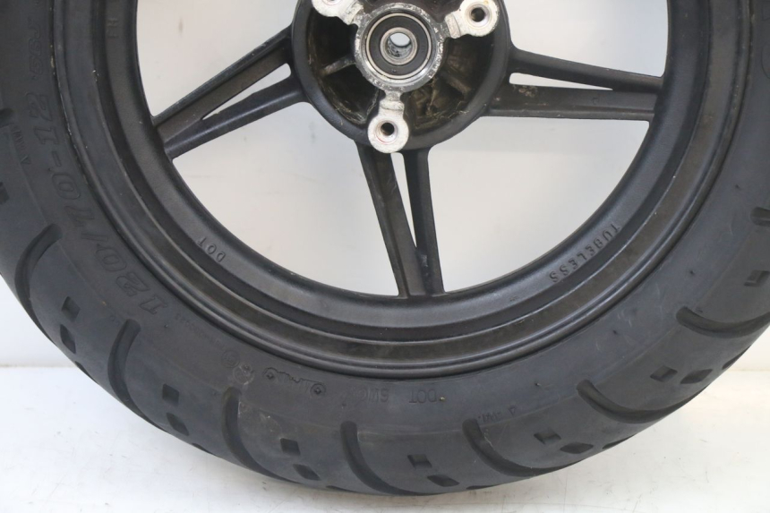 photo de LLANTA DELANTERA Y NEUMÁTICO TNT MOTOR ROMA 10' 2T 50 (2011 - 2018) - Recambio usado revisado