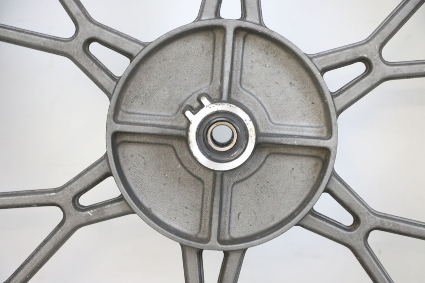 photo de LLANTA DELANTERA Y NEUMÁTICO KSR TR SM 50 (2015 - 2018) - Marcados y referencias originales