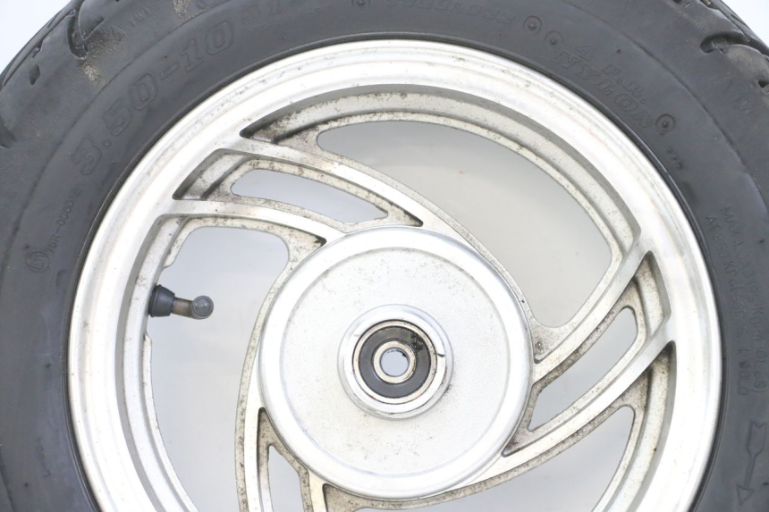 photo de LLANTA DELANTERA Y NEUMÁTICO PEUGEOT V-CLIC VCLIC 50 (2007 - 2013) - Zoom estado de uso