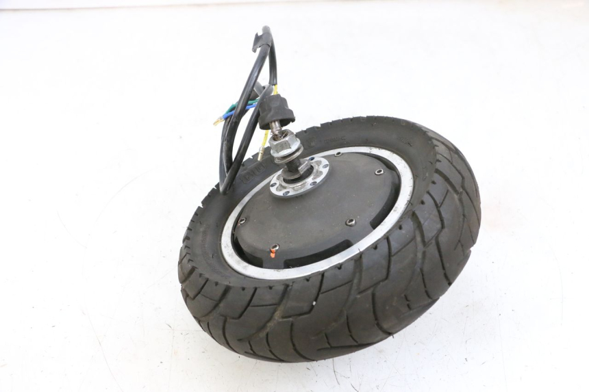 photo de RINCON DELANTERO Y NEUMÁTICO DUALTRON VICTOR LIMITED 1 - Detalle de la pieza