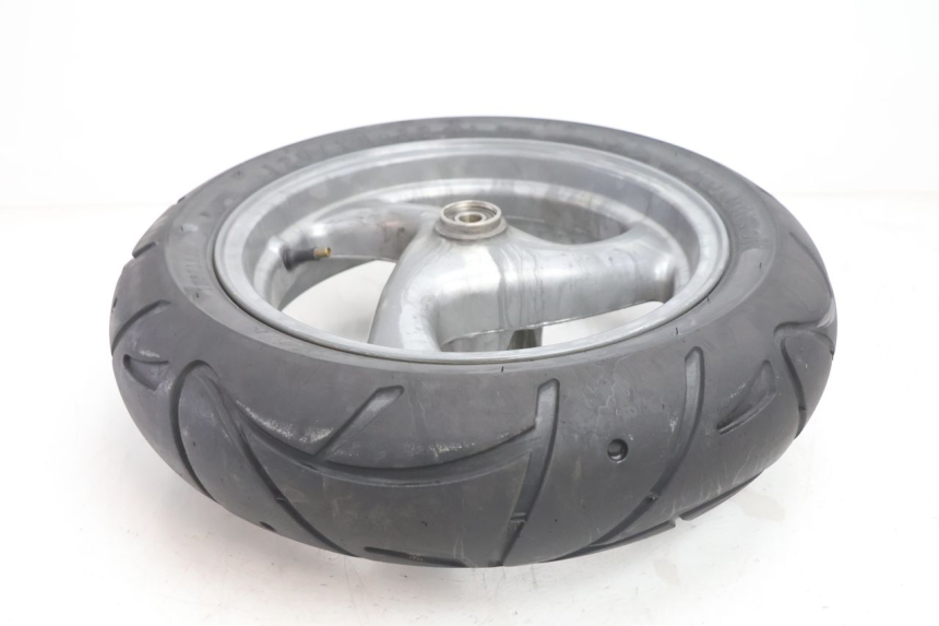 photo de LLANTA DELANTERA Y NEUMÁTICO PEUGEOT VIVACITY 50 (2004 - 2009) - Primer plano técnico