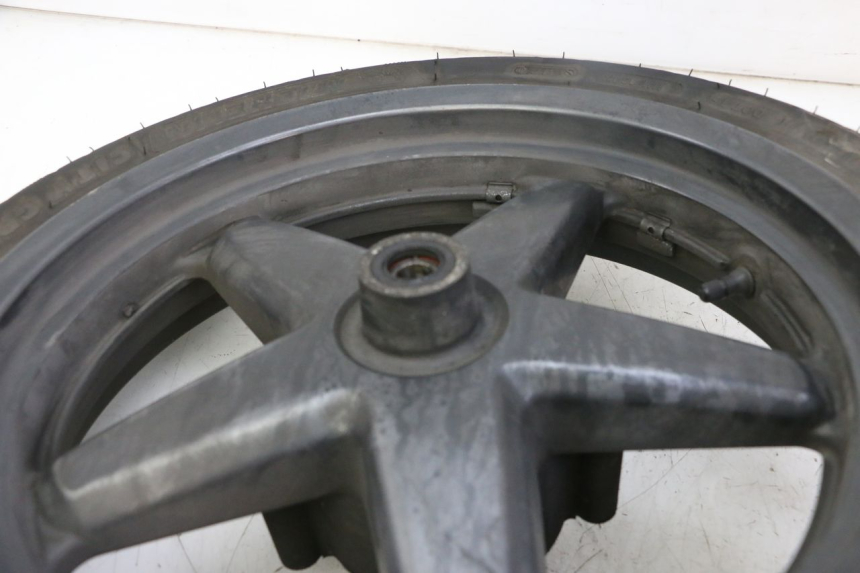 photo de LLANTA DELANTERA Y NEUMÁTICO YAMAHA X-MAX XMAX 125 (2010 - 2013) - Zoom estado de uso