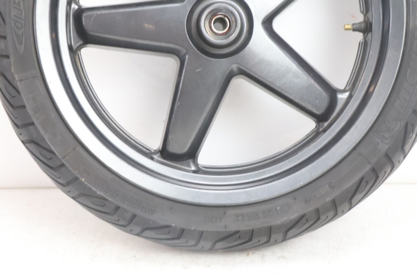 photo de LLANTA DELANTERA Y NEUMÁTICO YAMAHA X-MAX XMAX 125 (2010 - 2013) - Zoom estado de uso