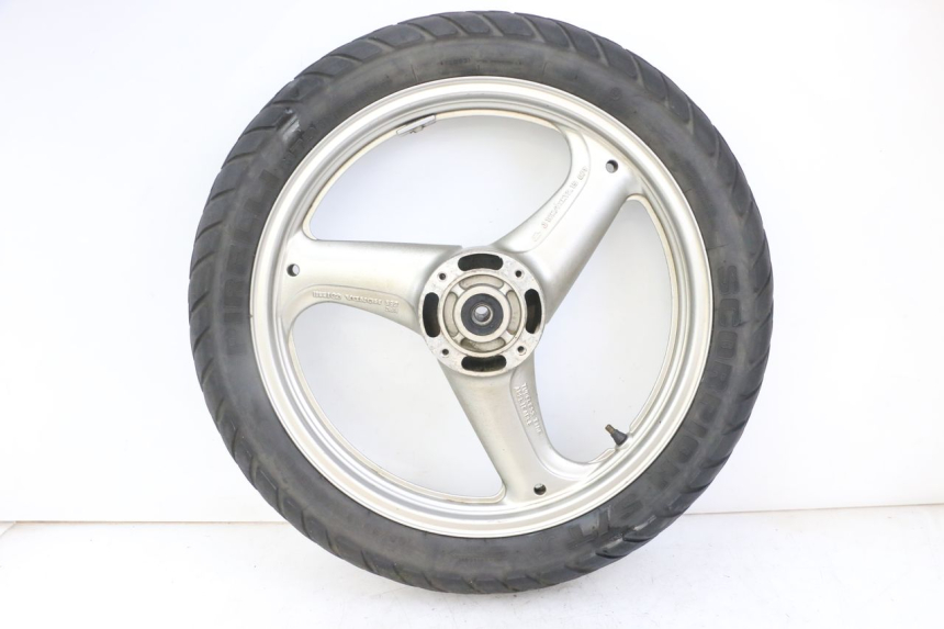 photo de LLANTA DELANTERA Y NEUMÁTICO HONDA XLV VARADERO 125 (2000 - 2006) - Primer plano de alta resolución