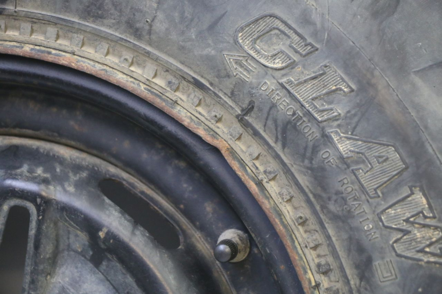 photo de LLANTA DELANTERA Y NEUMÁTICO YAMAHA YFM BRUIN 350 (2003 - 2009) - Estado de la superficie y material