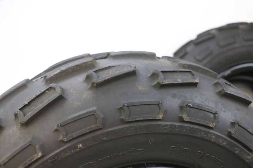photo de LLANTA DELANTERA Y NEUMÁTICO YAMAHA YFM R RAPTOR 250 (2008 - 2014) - Detalle de la pieza