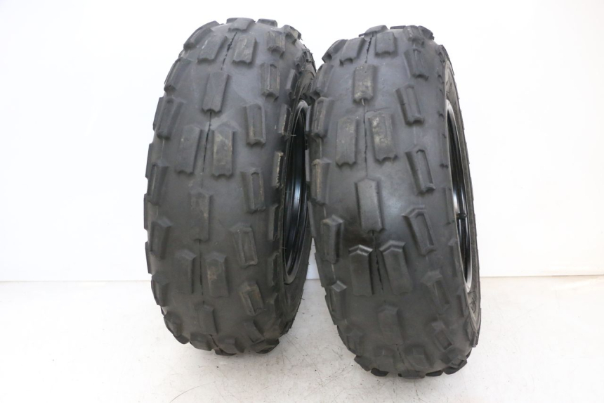 photo de LLANTA DELANTERA Y NEUMÁTICO YAMAHA YFM R RAPTOR 250 (2008 - 2014) - Otra vista del artículo