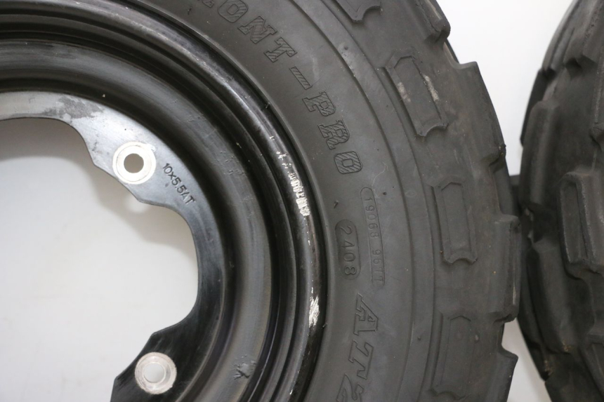 photo de LLANTA DELANTERA Y NEUMÁTICO YAMAHA YFM R RAPTOR 250 (2008 - 2014) - Zoom sobre los componentes