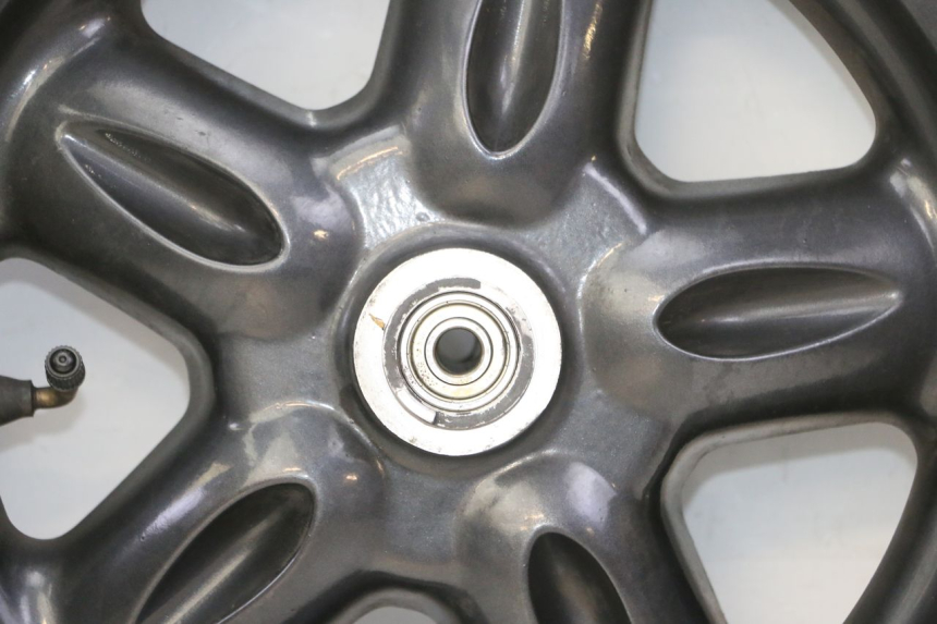 photo de LLANTA DELANTERA Y NEUMÁTICO YAMAHA YP MAJESTY 125 (2007 - 2010) - Ángulo de visión alternativo