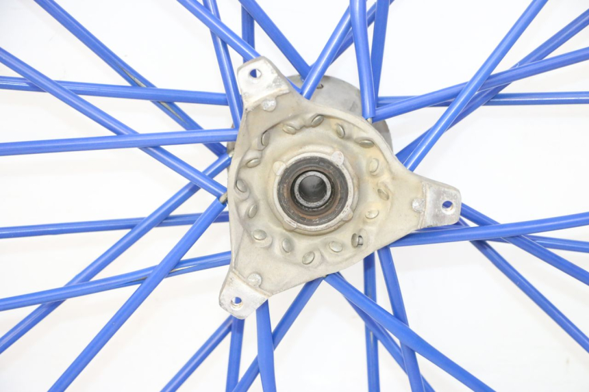 photo de LLANTA DELANTERA Y NEUMÁTICO YAMAHA YZ 85 (2002 - 2018) - Ángulo de visión alternativo