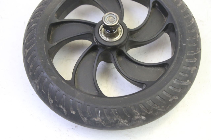 photo de LLANTA DELANTERA Y NEUMÁTICO MOOVWAY Z8 1 - Vista general del producto