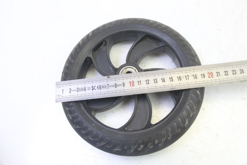 photo de LLANTA DELANTERA Y NEUMÁTICO MOOVWAY Z8 1 - Recambio usado revisado