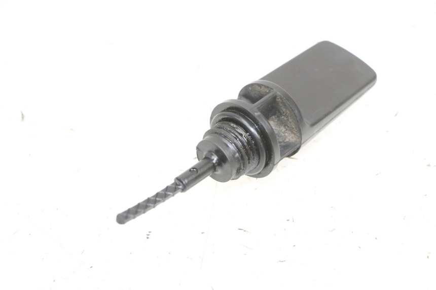 photo de NIVEL ACEITE MOTOR KYMCO LIKE 125 (2009 - 2016) - Zoom estado de uso