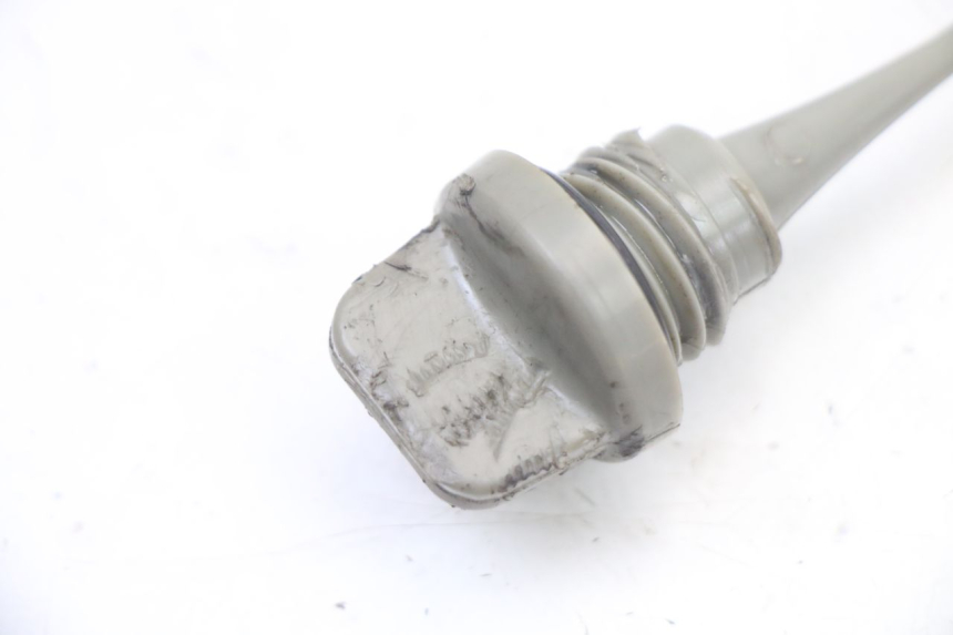 photo de MEDIDOR DE ACEITE DEL MOTOR YAMAHA PW 80 (1983 - 2014) - Otra perspectiva