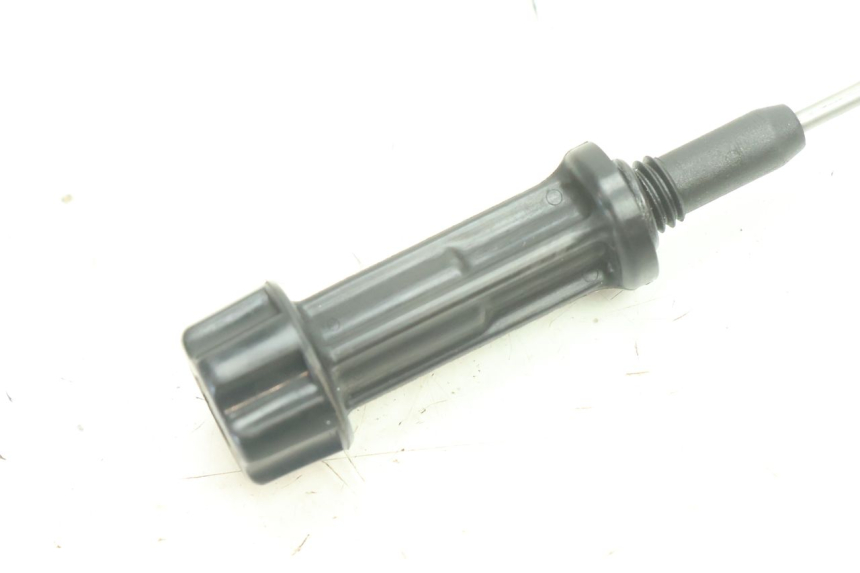 photo de NIVEL ACEITE MOTOR YAMAHA YZF R6 600 (2008 - 2009) - Primer plano técnico