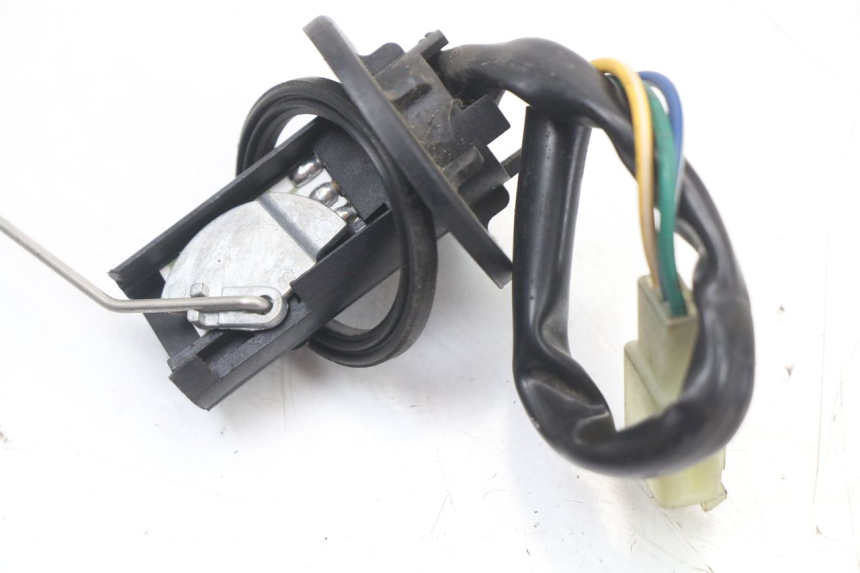 photo de DEPOSITO NIVEL KYMCO AGILITY CARRY 50 (2011 - 2020) - Otra perspectiva