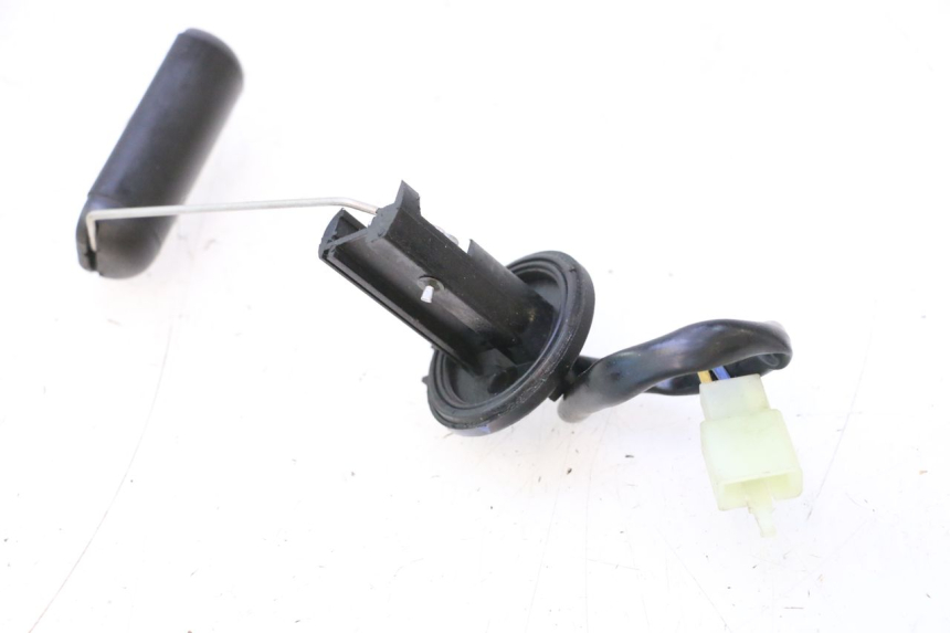 photo de INDICADOR DE NIVEL DE COMBUSTIBLE KYMCO AGILITY FR 2T 50 (2012 - 2017) - Detalle de la pieza