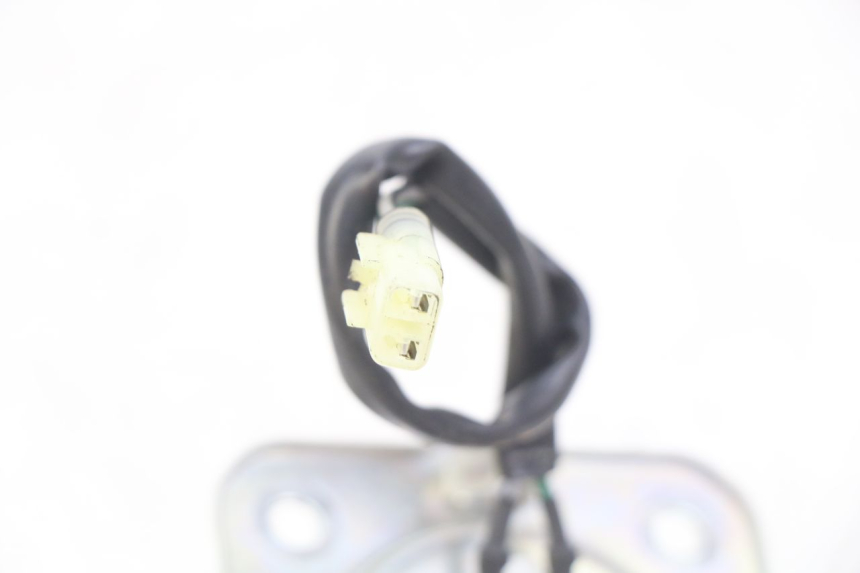 photo de INDICADOR DE NIVEL DE COMBUSTIBLE HONDA CB R 1000 (2018 - 2023) - Primer plano técnico