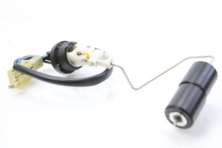 photo de INDICADOR DE NIVEL DE COMBUSTIBLE SUZUKI CP 80 (1985 - 1996) - Vista principal
