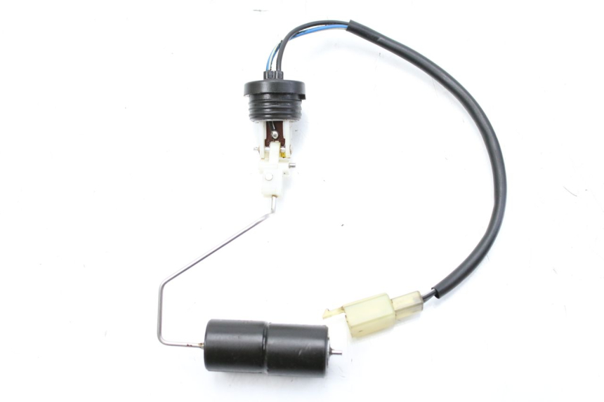 photo de INDICADOR DE NIVEL DE COMBUSTIBLE SUZUKI CP 80 (1985 - 1996) - Primer plano técnico