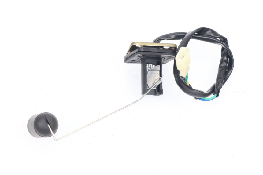 photo de DEPOSITO NIVEL GOWINN DOLCE VITA 50 (2007 - 2013) - Primer plano técnico