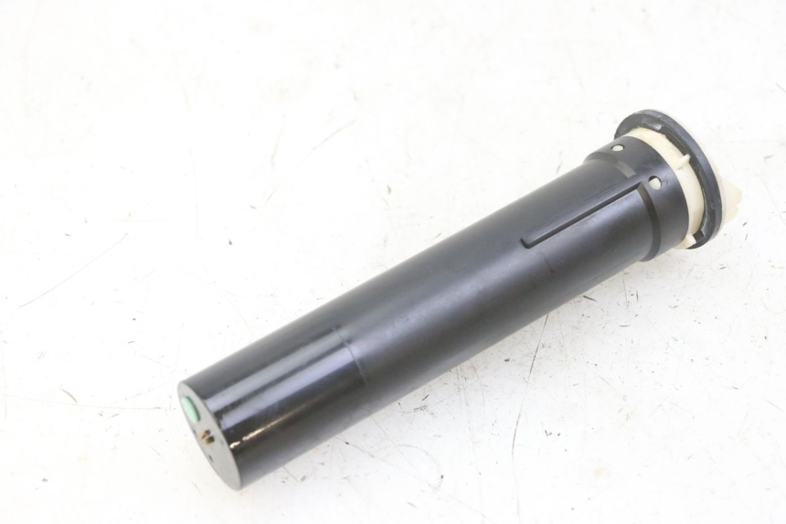 photo de DEPOSITO NIVEL PEUGEOT ELYSTAR 125 (2002 - 2007) - Zoom estado de uso