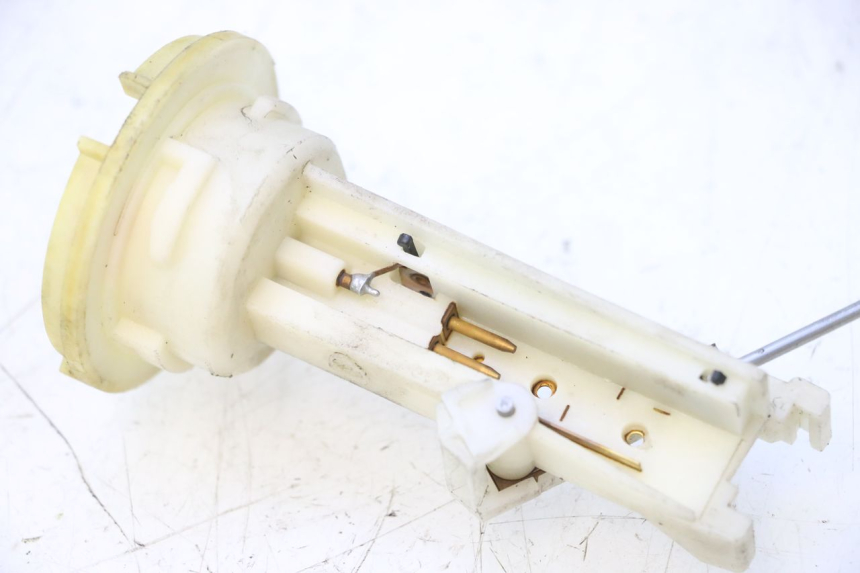 photo de INDICADOR DE NIVEL DE COMBUSTIBLE PEUGEOT ELYSTAR 50 (2002 - 2014) - Zoom estado de uso