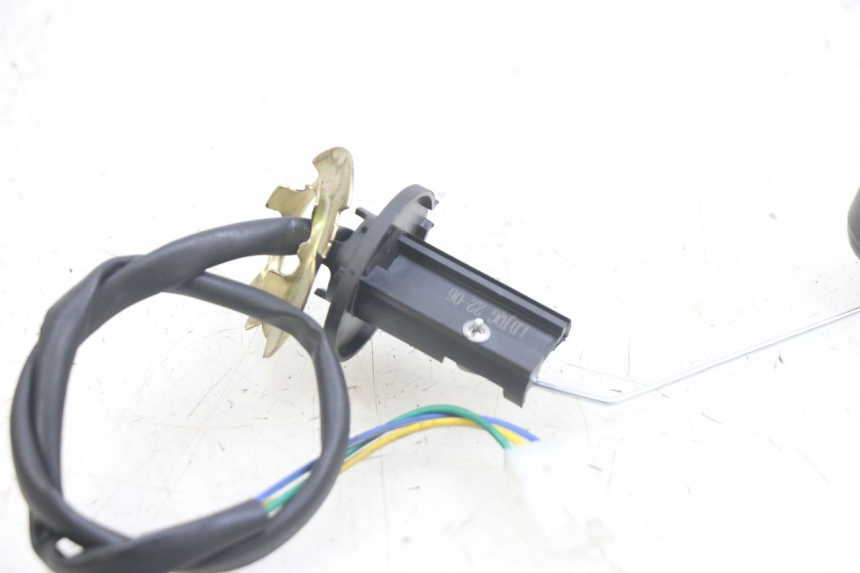 photo de INDICADOR DE NIVEL DE COMBUSTIBLE JM MOTORS EVOLIS 4T 50 (2018 - 2022) - Zoom estado de uso