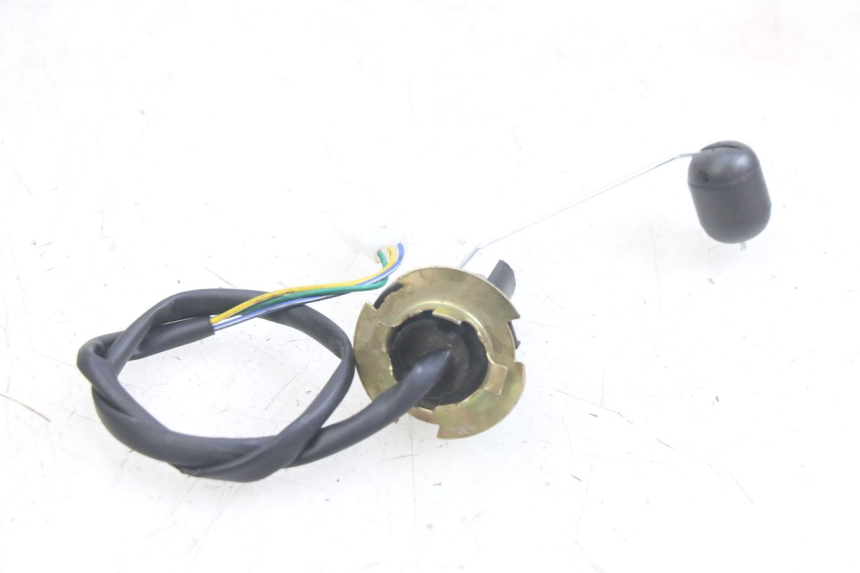 photo de INDICADOR DE NIVEL DE COMBUSTIBLE JM MOTORS EVOLIS 4T 50 (2018 - 2022) - Primer plano técnico