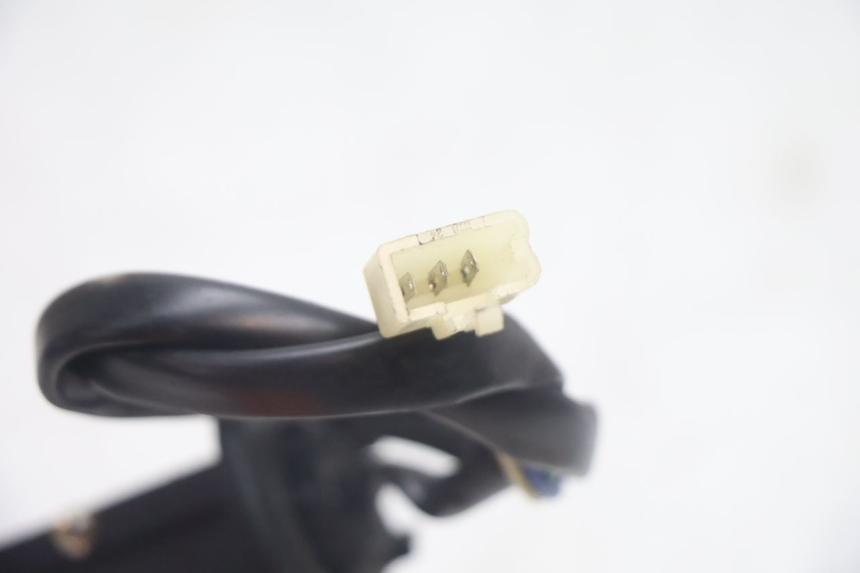photo de INDICADOR DE NIVEL DE COMBUSTIBLE JM MOTORS EVOLIS 4T 50 (2018 - 2022) - Otra perspectiva
