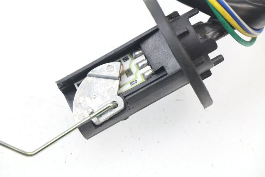 photo de INDICADOR DE NIVEL DE COMBUSTIBLE. TNT MOTOR FASTINO 4T 50 (2013 - 2019) - Primer plano técnico