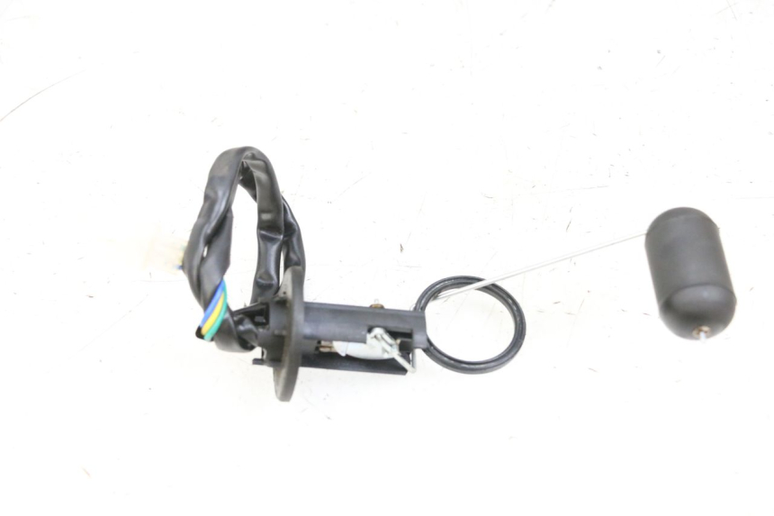 photo de MEDIDOR DE NIVEL DE COMBUSTIBLE BTC FELICE SPORT 50 - Primer plano técnico