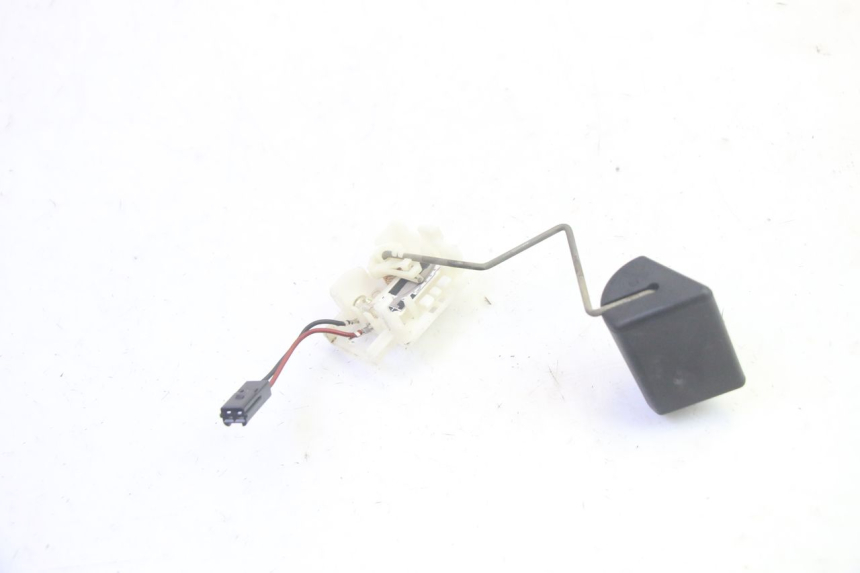 photo de DEPOSITO NIVEL YAMAHA FJR ABS 1300 (2006 - 2012) - Primer plano técnico