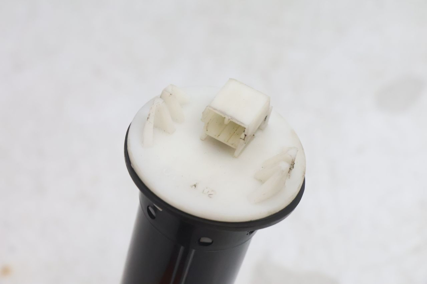 photo de INDICADOR DE NIVEL DE COMBUSTIBLE PIAGGIO FLY 2T 50 (2004 - 2017) - Zoom estado de uso