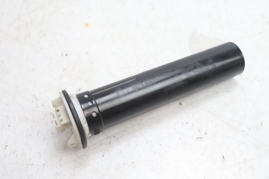 photo de INDICADOR DE NIVEL DE COMBUSTIBLE PIAGGIO FLY 2T 50 (2004 - 2017) - Otra perspectiva