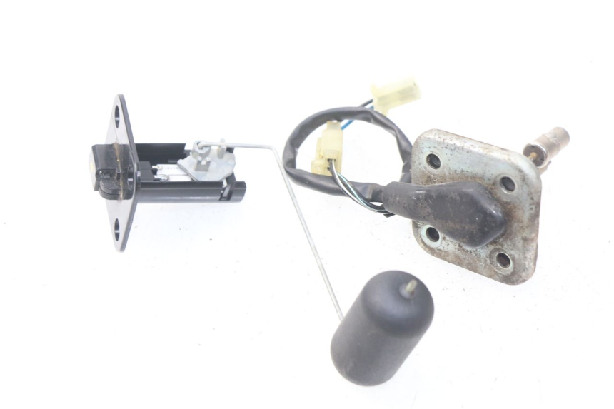 photo de DEPOSITO NIVEL PIAGGIO FLY IE 125 (2012 - 2017) - Zoom estado de uso