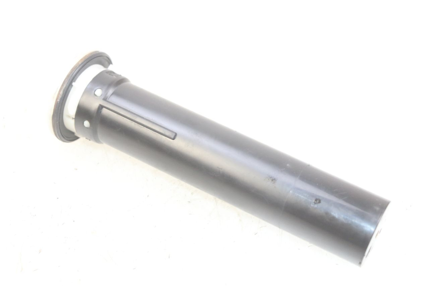 photo de INDICADOR DE NIVEL DE COMBUSTIBLE GILERA GP 800 (2007 - 2013) - Otra perspectiva