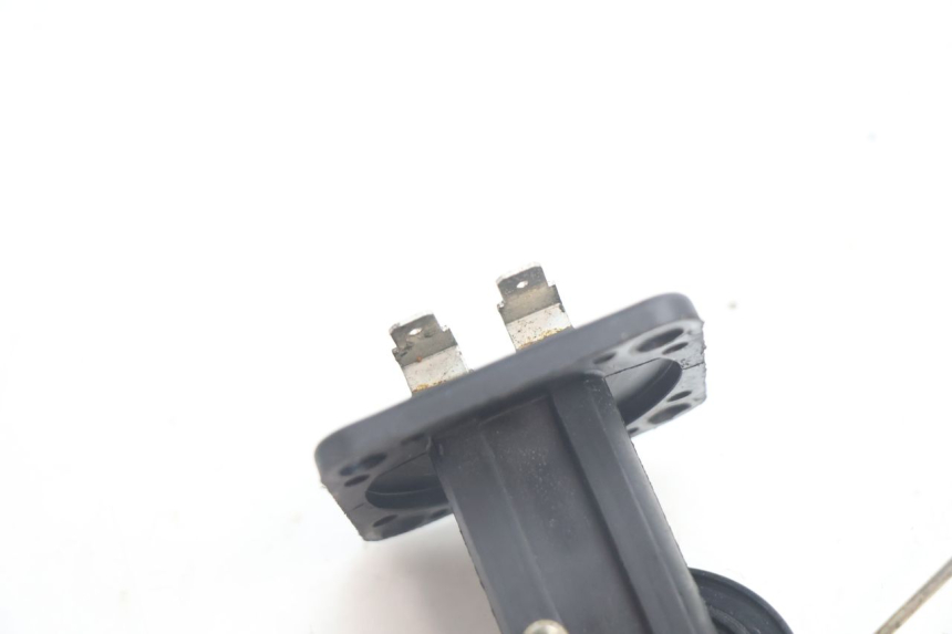 photo de INDICADOR DE NIVEL DE COMBUSTIBLE KEEWAY HURRICANE 50 (2006 - 2019) - Zoom estado de uso