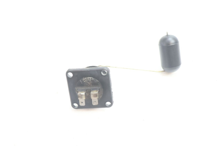 photo de INDICADOR DE NIVEL DE COMBUSTIBLE KEEWAY HURRICANE 50 (2006 - 2019) - Primer plano técnico