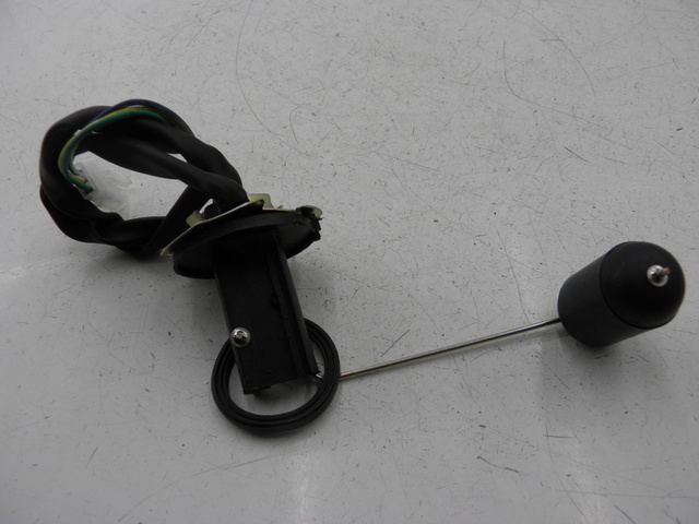 photo de DEPOSITO NIVEL JM MOTOR JULIA 50 (2010 - 2014) - Zoom estado de uso